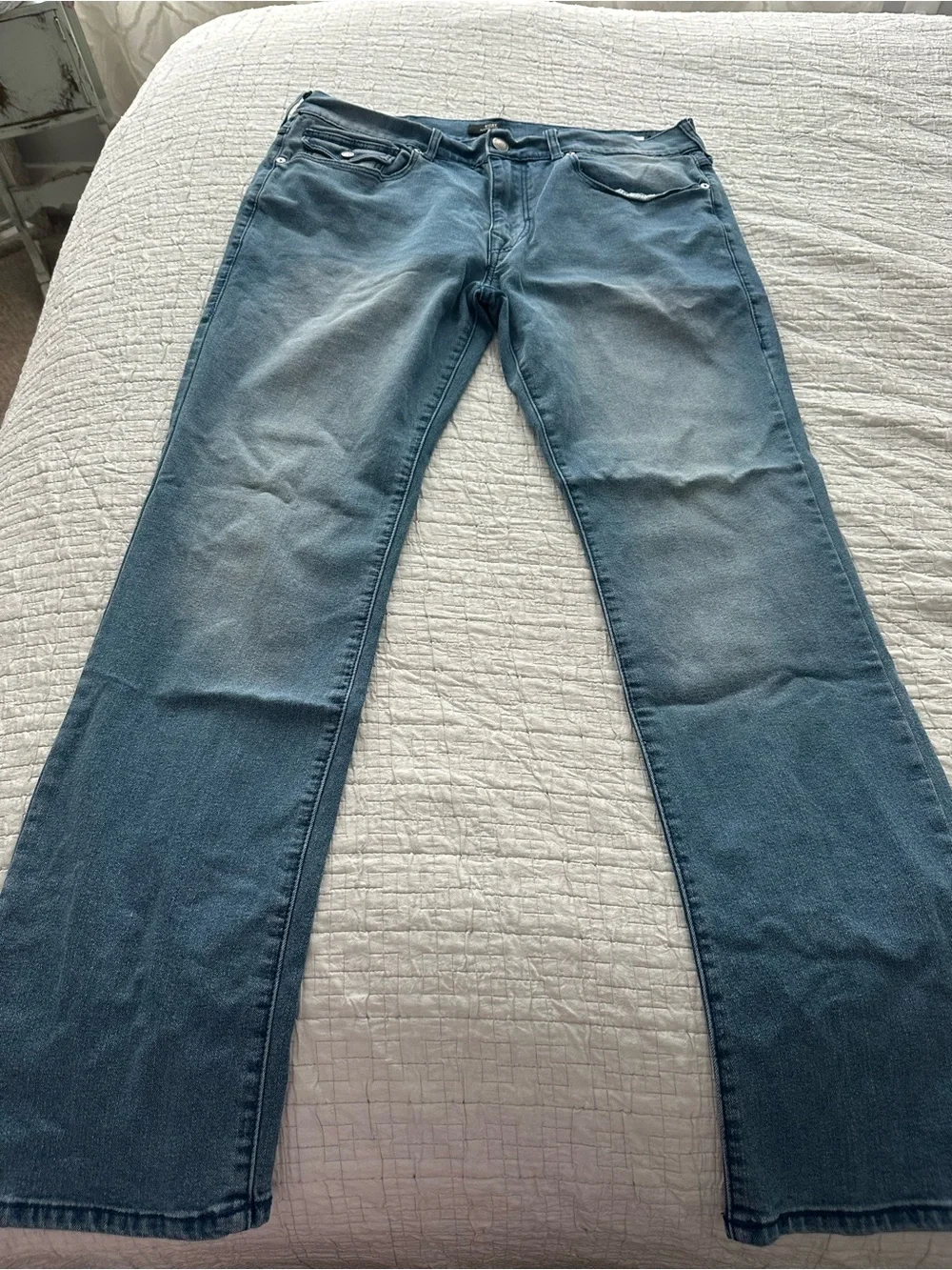 Women's Mid Blue Straight-Leg Jeans